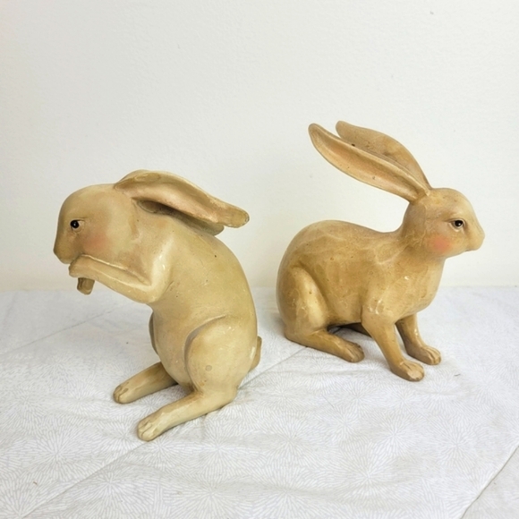 2 Charming Tan Resin Rabbit Figurines Antique Glaze Rustic Finish Easter Garden - Picture 2 of 12